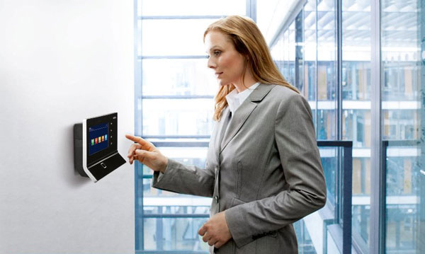 Cách sử dụng máy chấm công chi tiết nhất