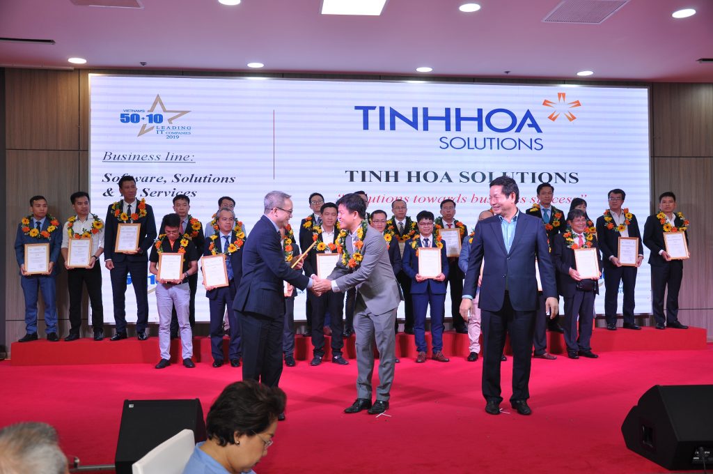 Tinh Hoa Solutions vinh danh trong top 50 doanh nghiệp về CNTT hàng đầu Việt Nam 2019. 2 Công ty CP Giải Pháp Tinh Hoa