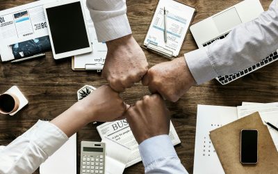 Teamwork là gì? 10 Chìa khóa kỹ năng để làm việc nhóm thành công