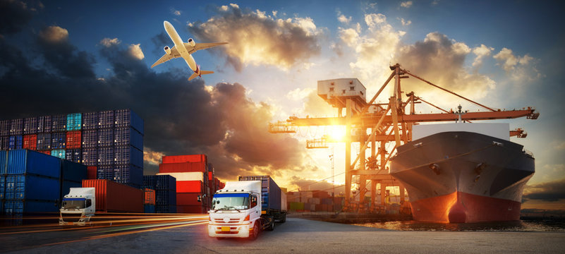 ngành logistics quản lý chuỗi cung ứng đang phát triển mạnh mẽ